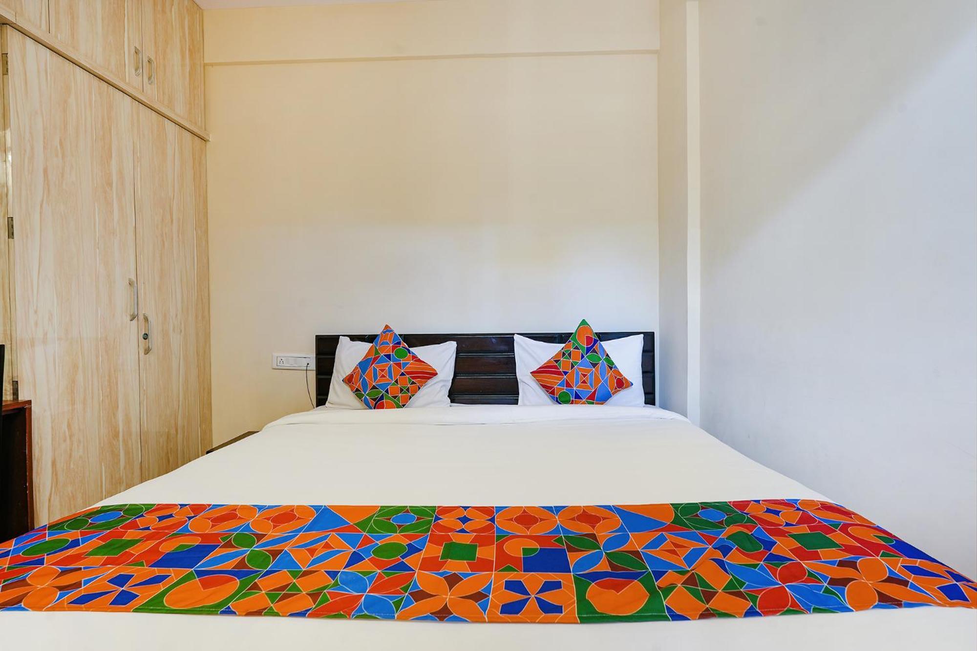 Fabhotel Crystal Suites Bangalore Buitenkant foto