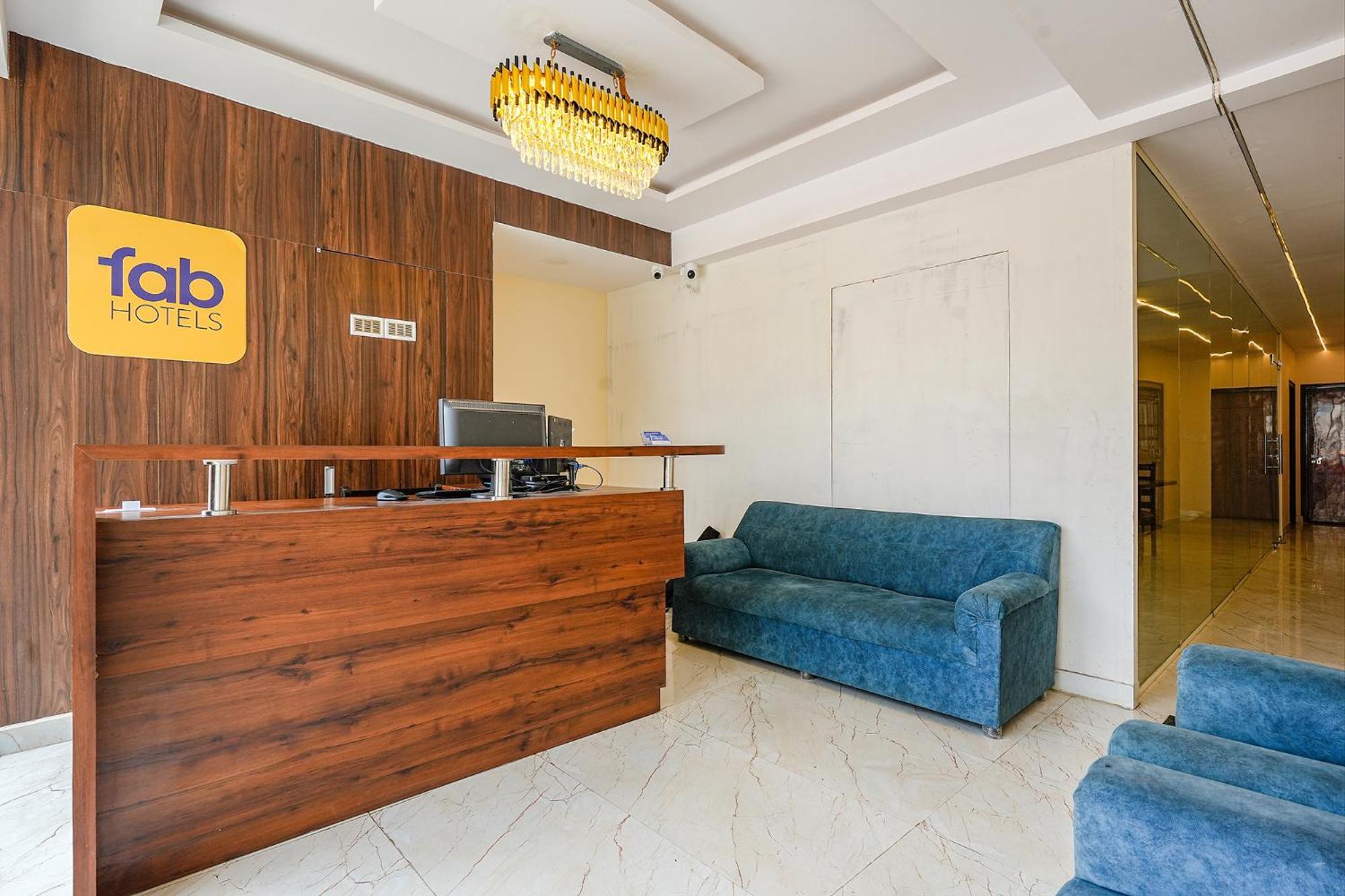 Fabhotel Crystal Suites Bangalore Buitenkant foto